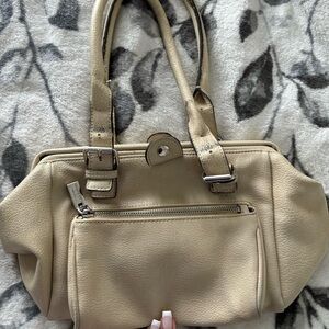 Mondani Tan Shoulder Bag